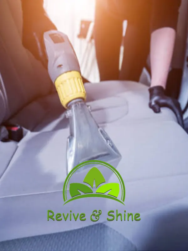 Limpeza de estofos em Almancil, Algarve - Técnico profissional